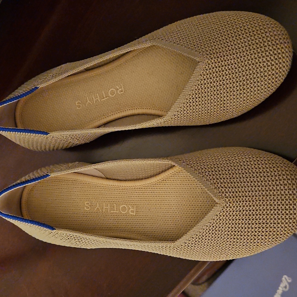 Rothy's flats size 7